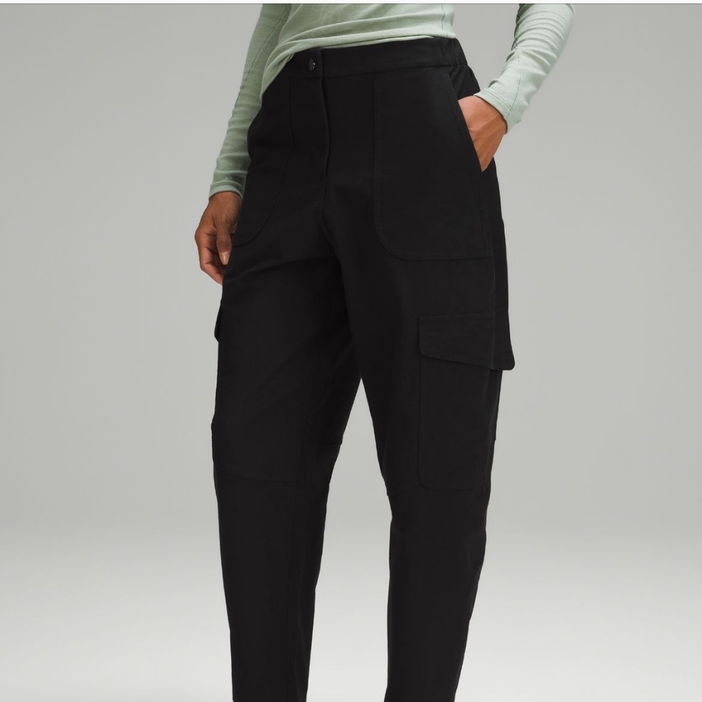 Lululemon high rise utilitech cargo pants